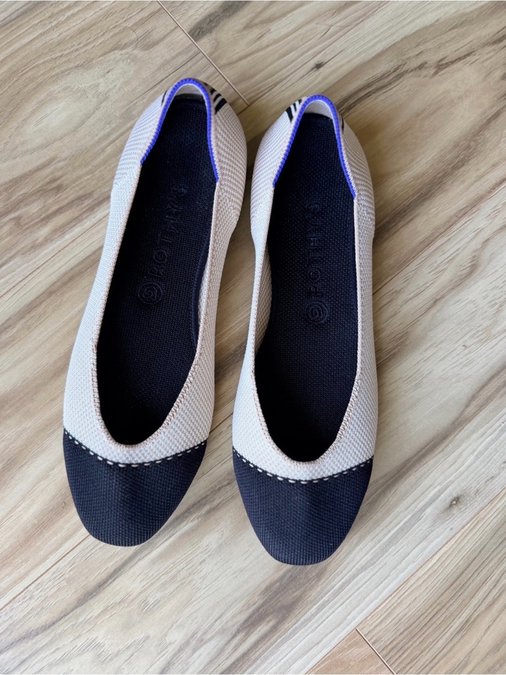 ROTHYS ECO FRIENDLY THE SQUARE TOE WOMEN’S TUXEDO FLATS
BLACK AND CREAM Size W11